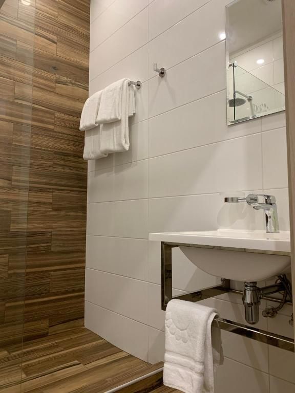 Отель Premium Hotel Славянск